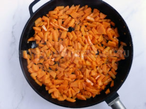 обжаренная морковь, обжаренная морковь на сковороде, обжарить морковь