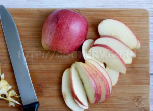 яблоки, нарезать яблоки дольками, нарезать яблоки, дольки яблока