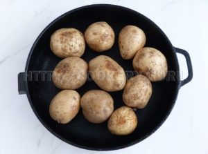 запеченный картофель, запечь картофель